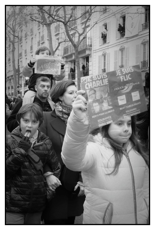 Manif charlie 117 web