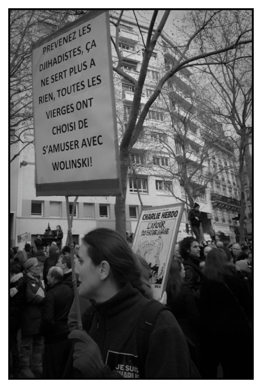 Manif charlie 140 web