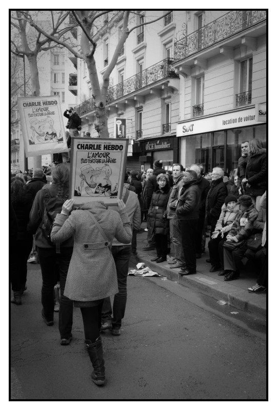 Manif charlie 141 web