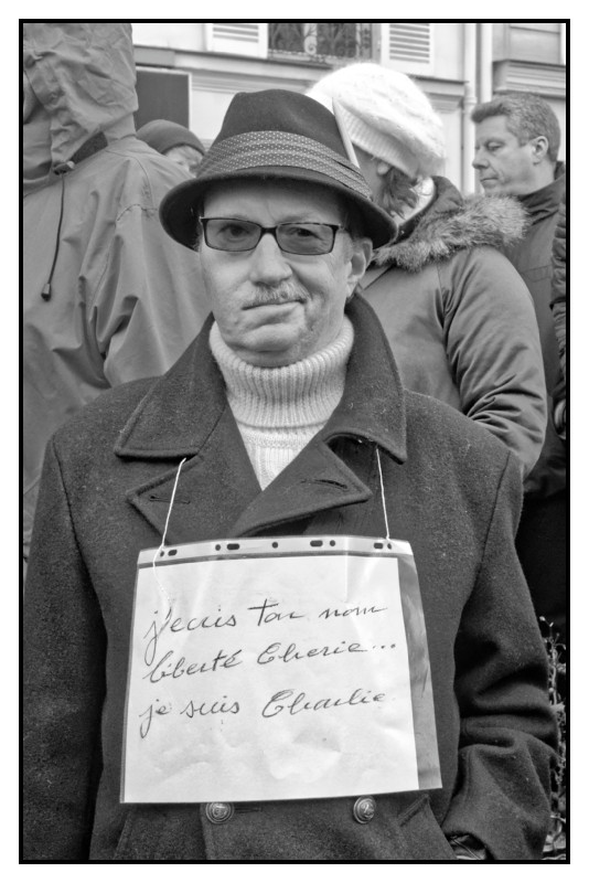 Manif charlie 232 web